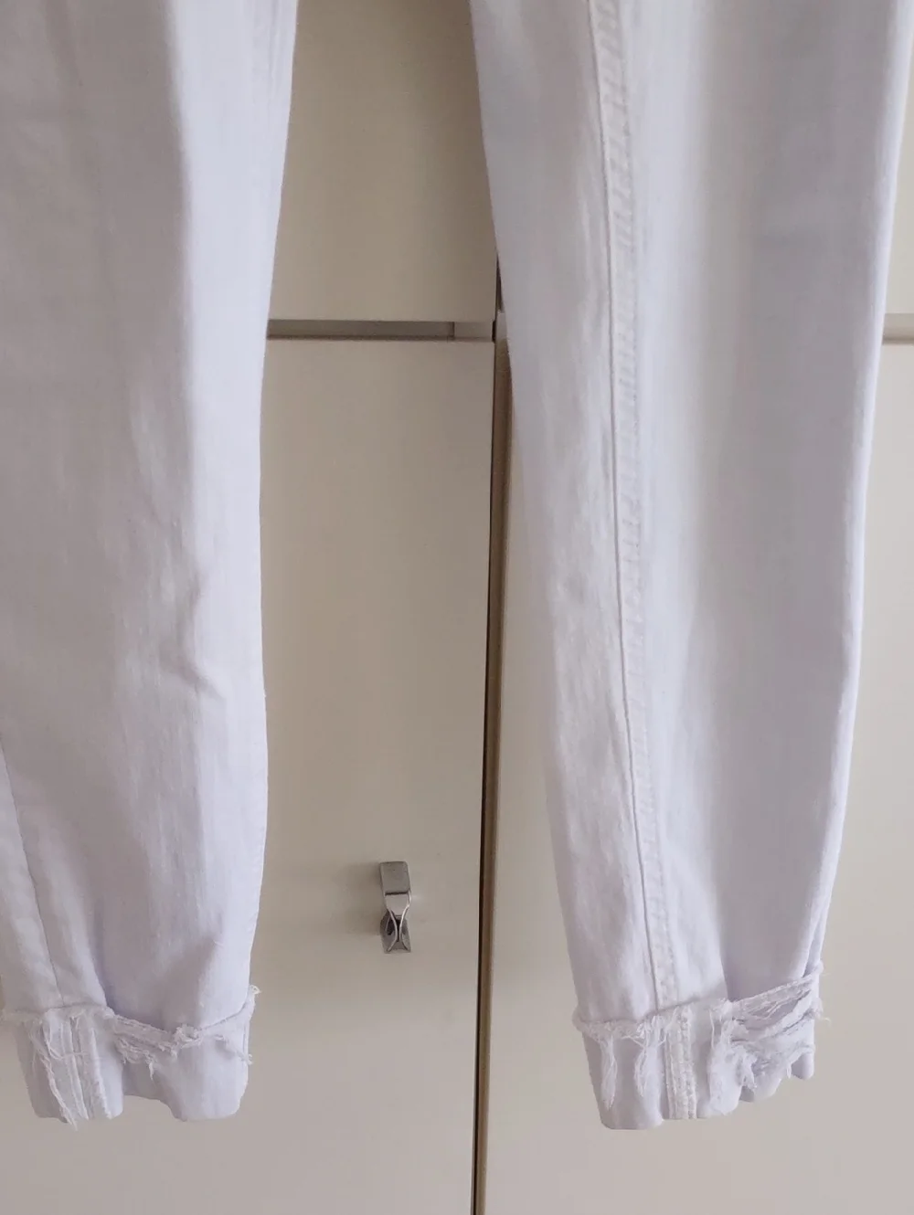 Zhrill Women's White High-Rise Jeans - Picture 3 of 6